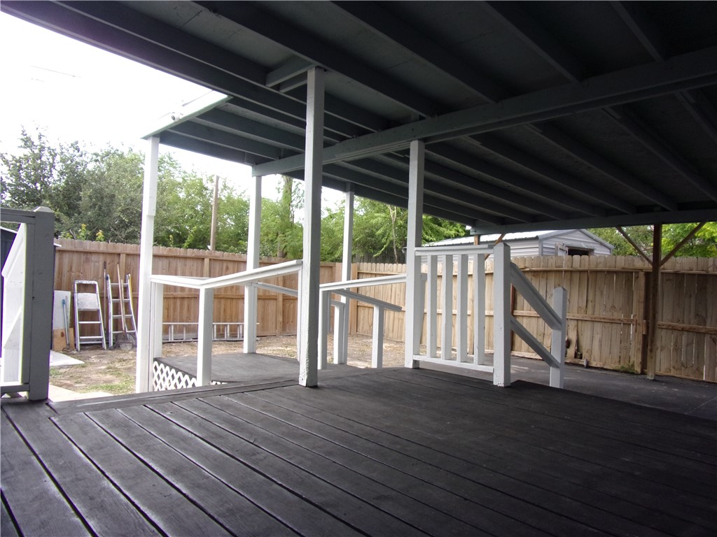 2722 Greenwood Drive Corpus Christi TX 78405