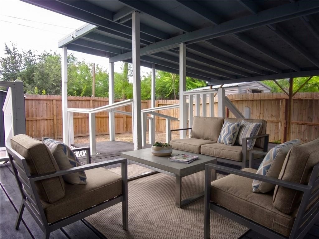 2722 Greenwood Drive Corpus Christi TX 78405