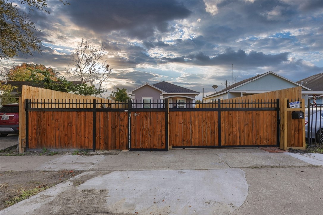 1147 Lolita Street Corpus Christi TX 78416
