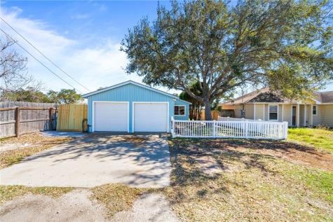 2001 Sunnycrest Street Corpus Christi TX 78418