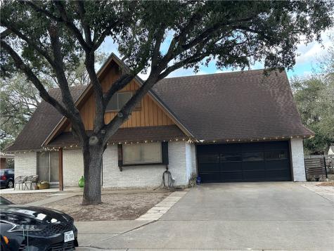 1702 Santa Cecilia Drive Kingsville TX 78363