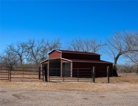 571 Fm 799 George West TX 78022