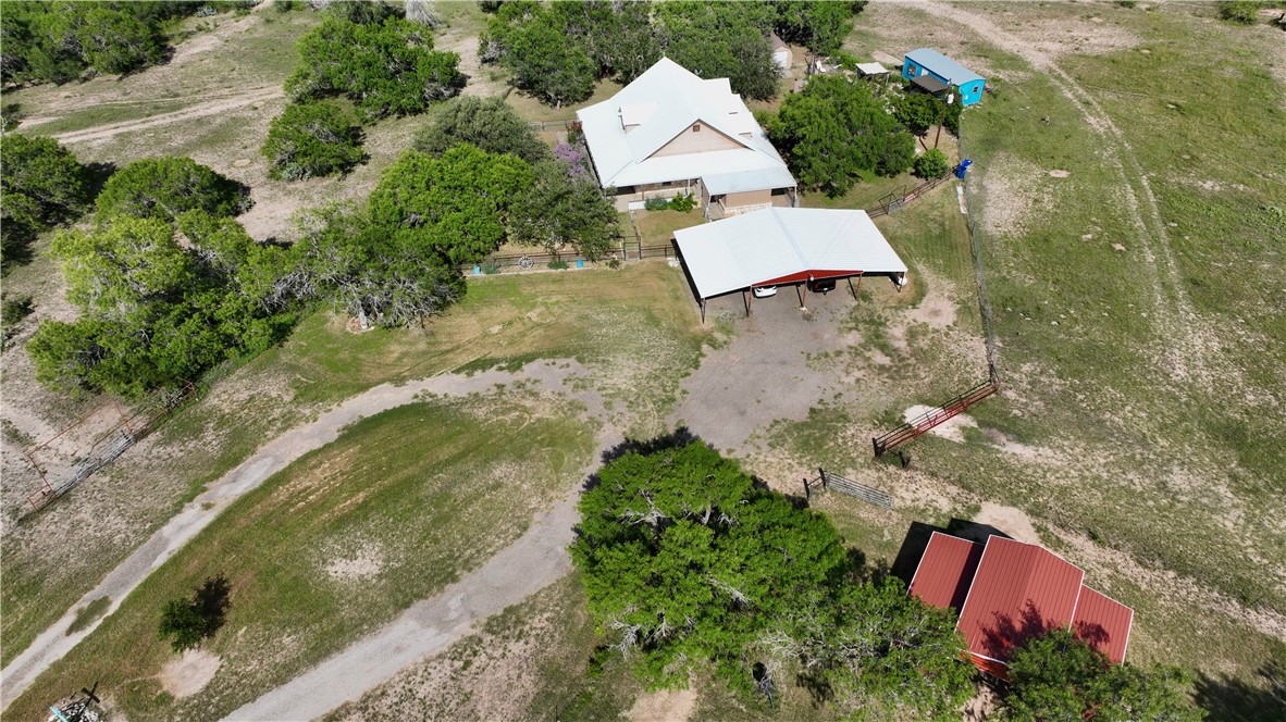 571 Fm 799 George West TX 78022
