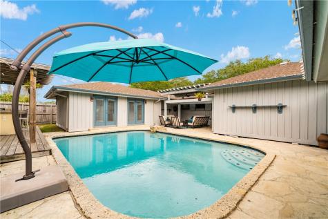 429 Bermuda Place Corpus Christi TX 78411