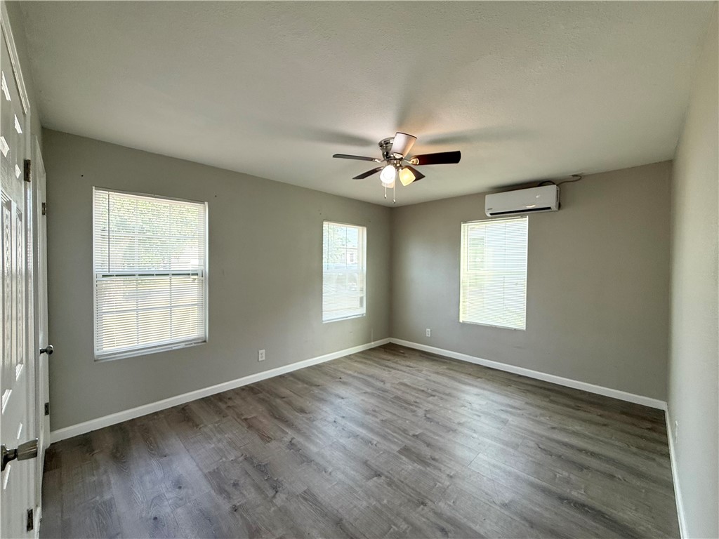 1109 Manchester Avenue Corpus Christi TX 78407