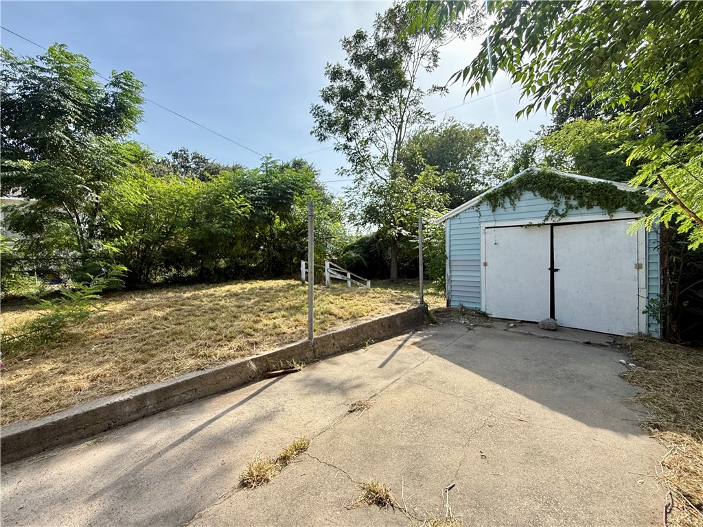 1109 Manchester Avenue Corpus Christi TX 78407