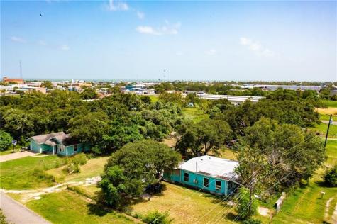 518 N Racine Street Rockport TX 78382