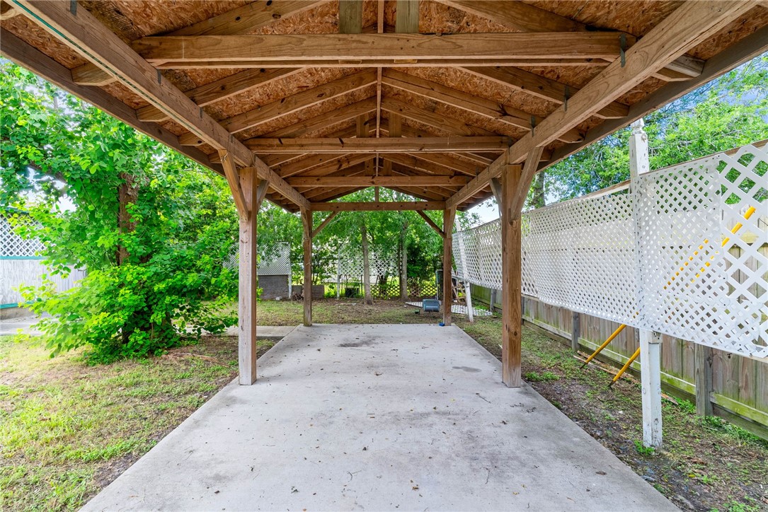 2133 Harvard Street Corpus Christi TX 78416
