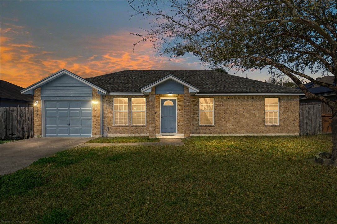5621 Arboleda Corpus Christi TX 78417