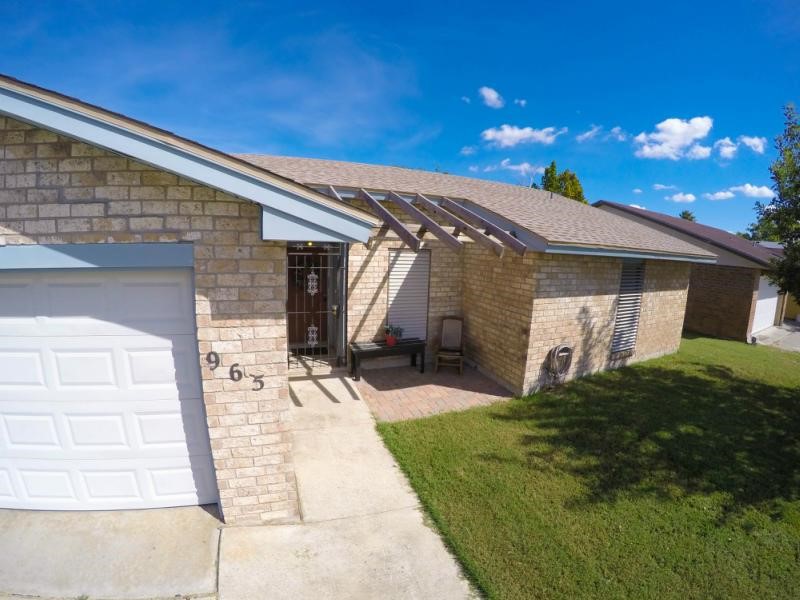 965 Raven Street Corpus Christi TX 78418