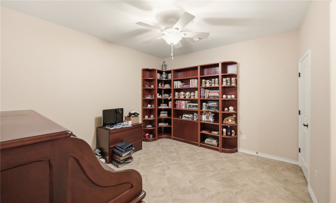 6410 Coronation Drive Corpus Christi TX 78414