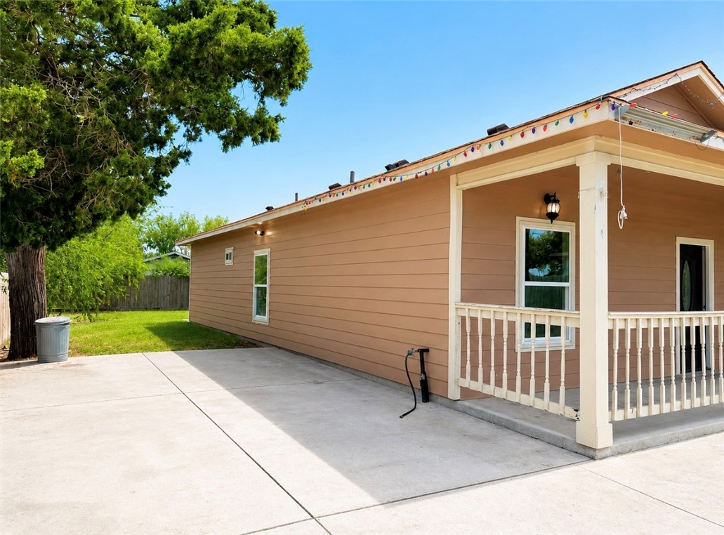 207 Edwards Street Corpus Christi TX 78404