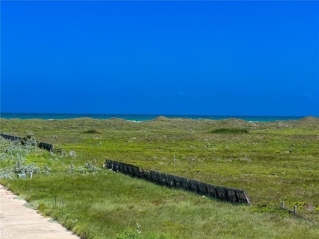 122 W Palm Beach Drive Port Aransas TX 78373
