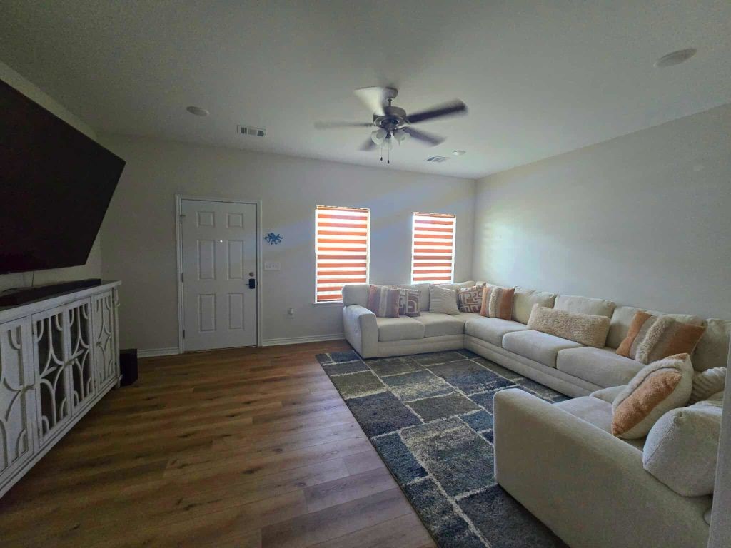132 Lavaca Rockport TX 78382