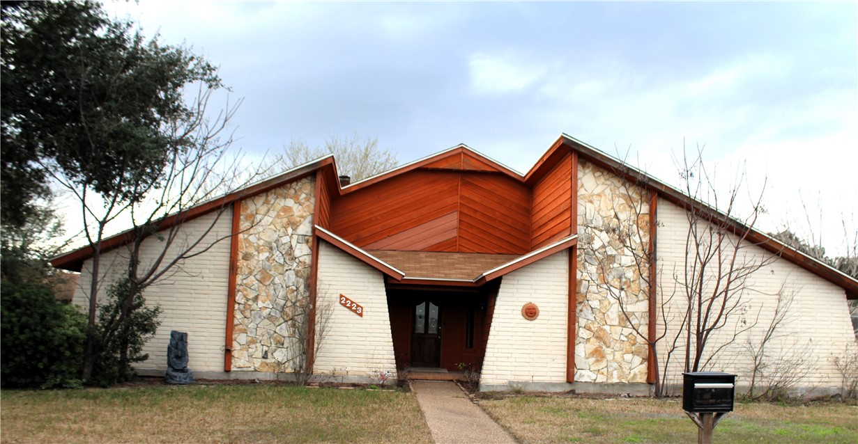 2223 Aspen Drive Portland TX 78374