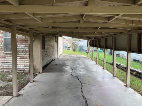 526 Dolores Street Taft TX 78390
