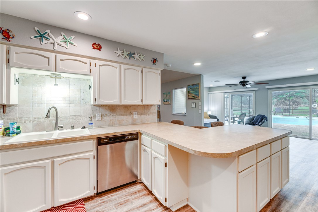 1522-1524 16th Street Rockport TX 78382