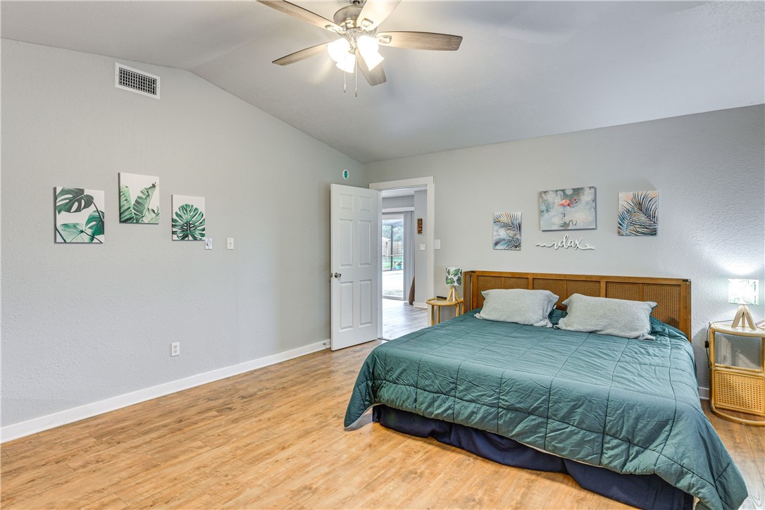 1522-1524 16th Street Rockport TX 78382