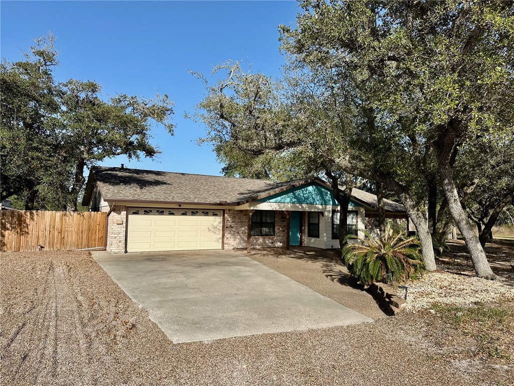 1522-1524 16th Street Rockport TX 78382