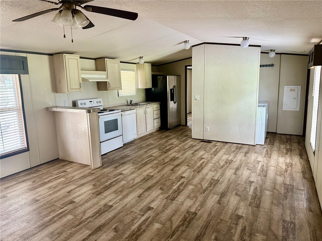 1522-1524 16th Street Rockport TX 78382
