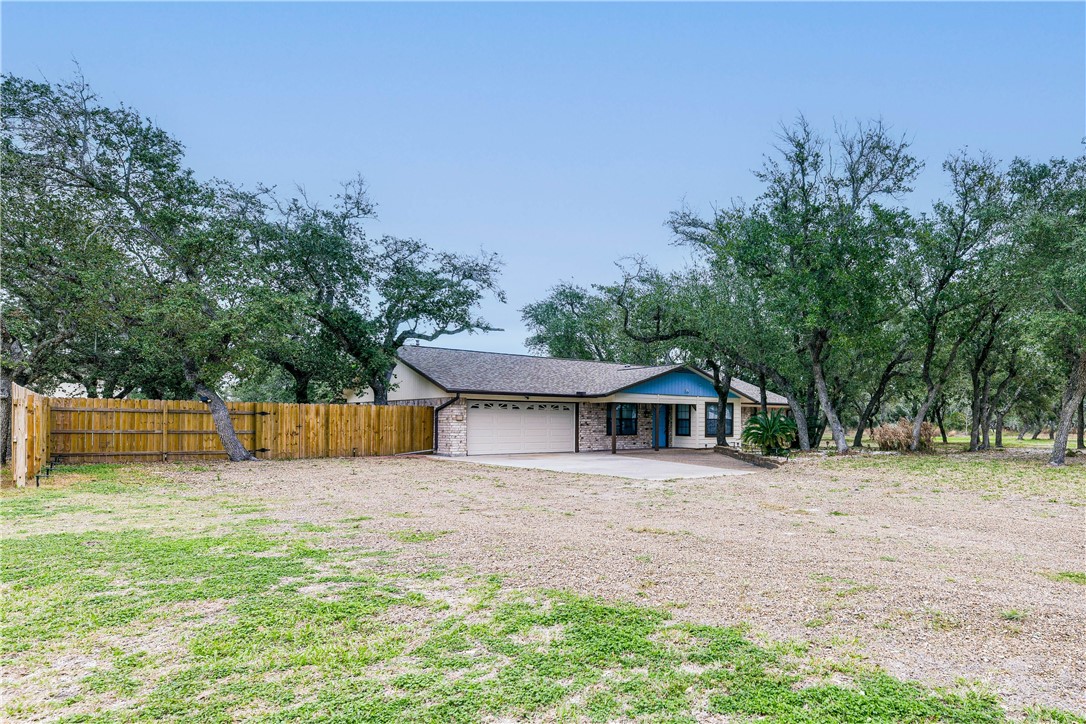 1522-1524 16th Street Rockport TX 78382