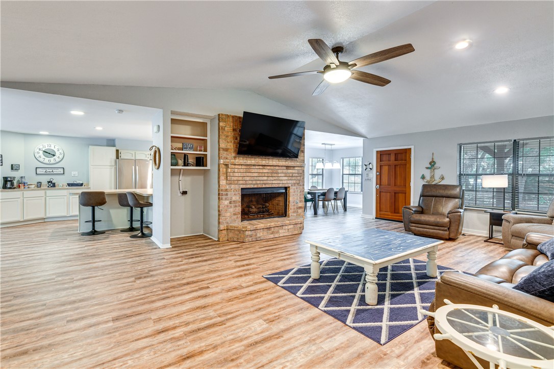 1522-1524 16th Street Rockport TX 78382