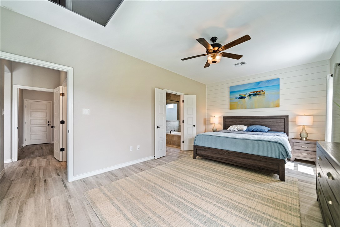 2126 Shoreline Vista Drive Corpus Christi TX 78418