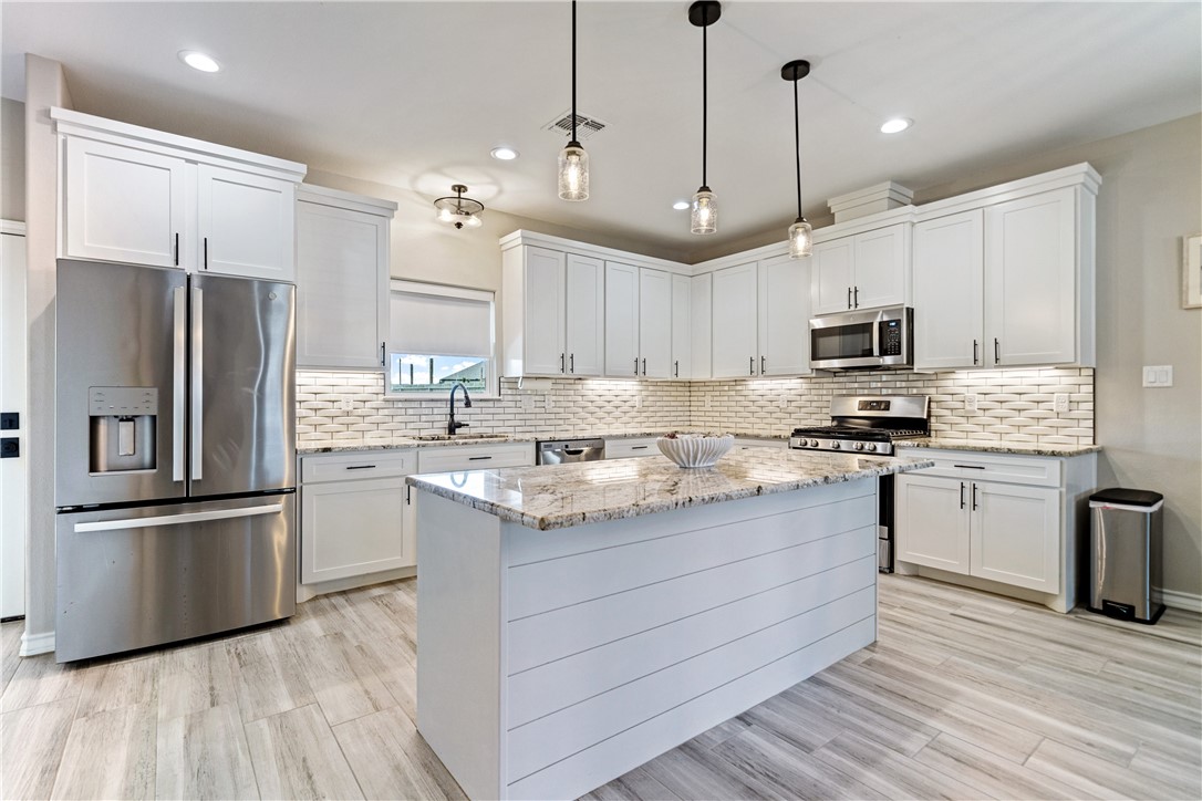 2126 Shoreline Vista Drive Corpus Christi TX 78418