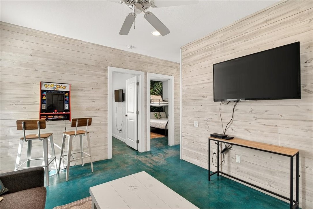 310 E 10th Street 6 Port Aransas TX 78373
