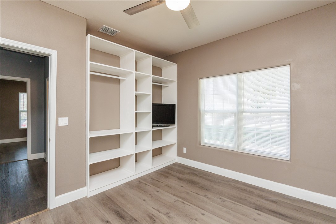 2407 Mary Street Corpus Christi TX 78405