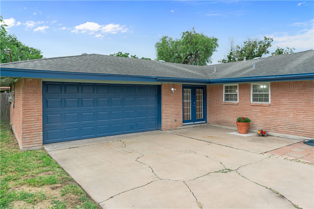 4021 Tripoli Drive Corpus Christi TX 78411
