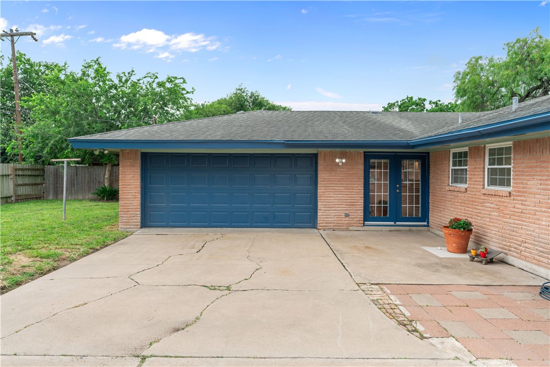 4021 Tripoli Drive Corpus Christi TX 78411