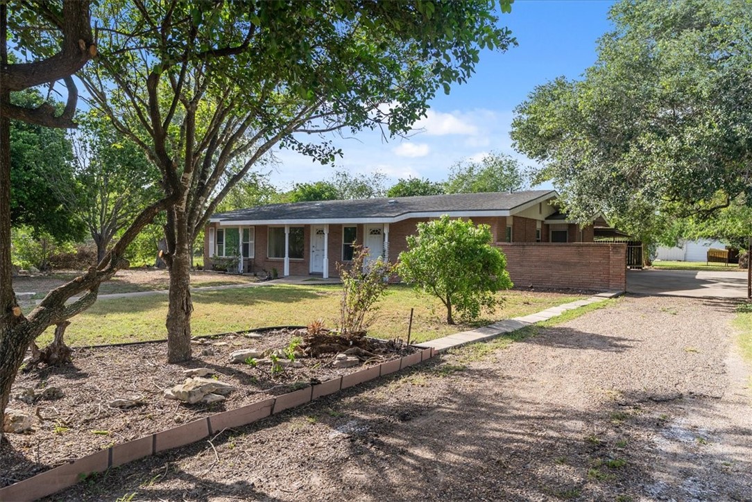 10022 Leopard Street Corpus Christi TX 78410