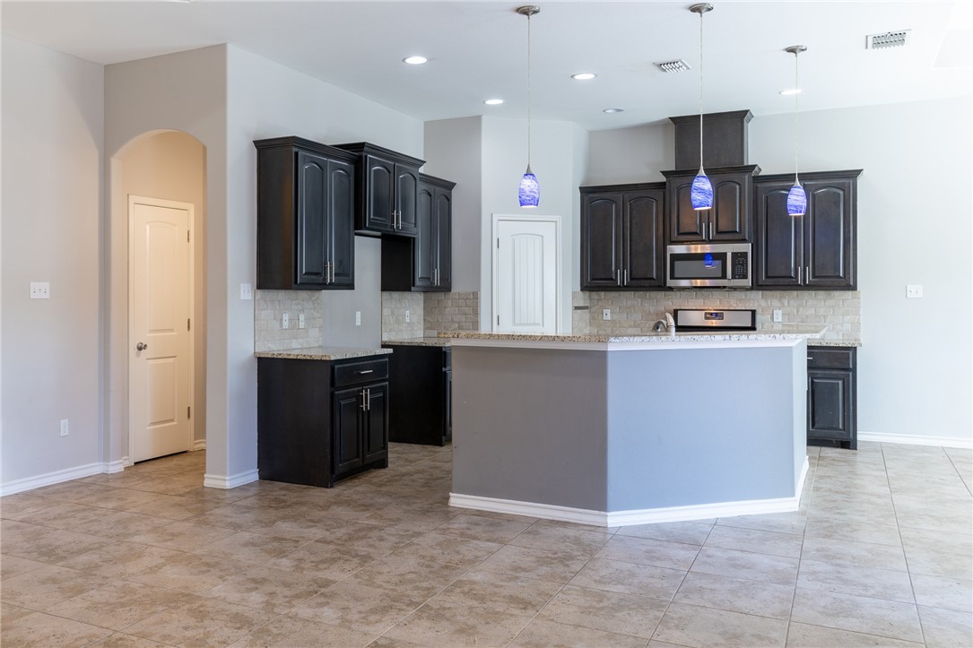 1121 Axis Corpus Christi TX 78418