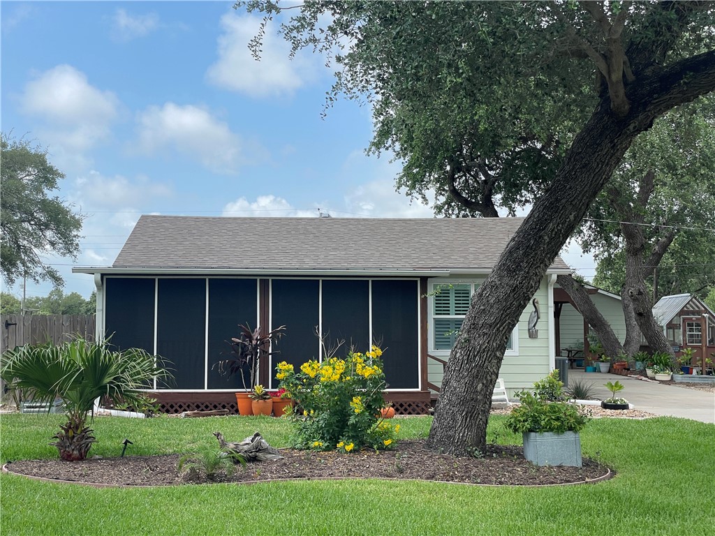108 Palm Street Rockport TX 78382