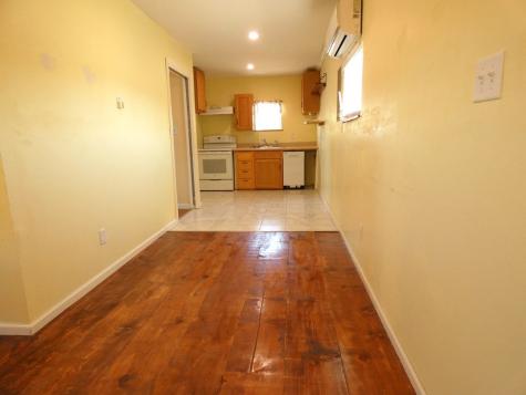 911 E Steiner Street Beeville TX 78102