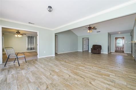 1206 Johnson Street Woodsboro TX 78393