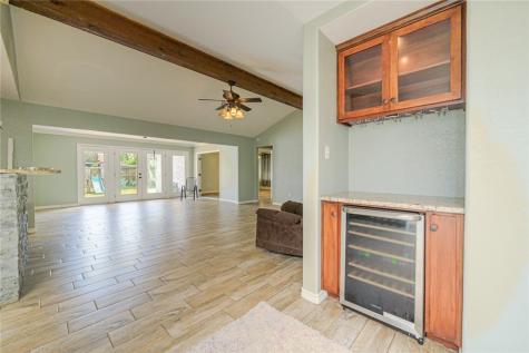 1206 Johnson Street Woodsboro TX 78393
