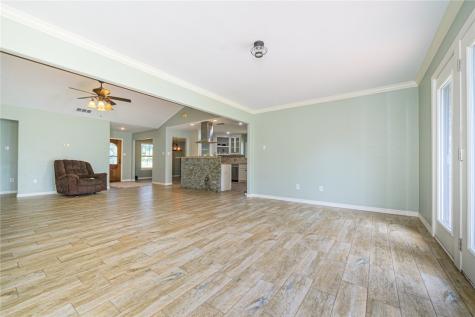 1206 Johnson Street Woodsboro TX 78393