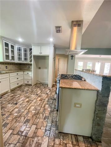 1206 Johnson Street Woodsboro TX 78393