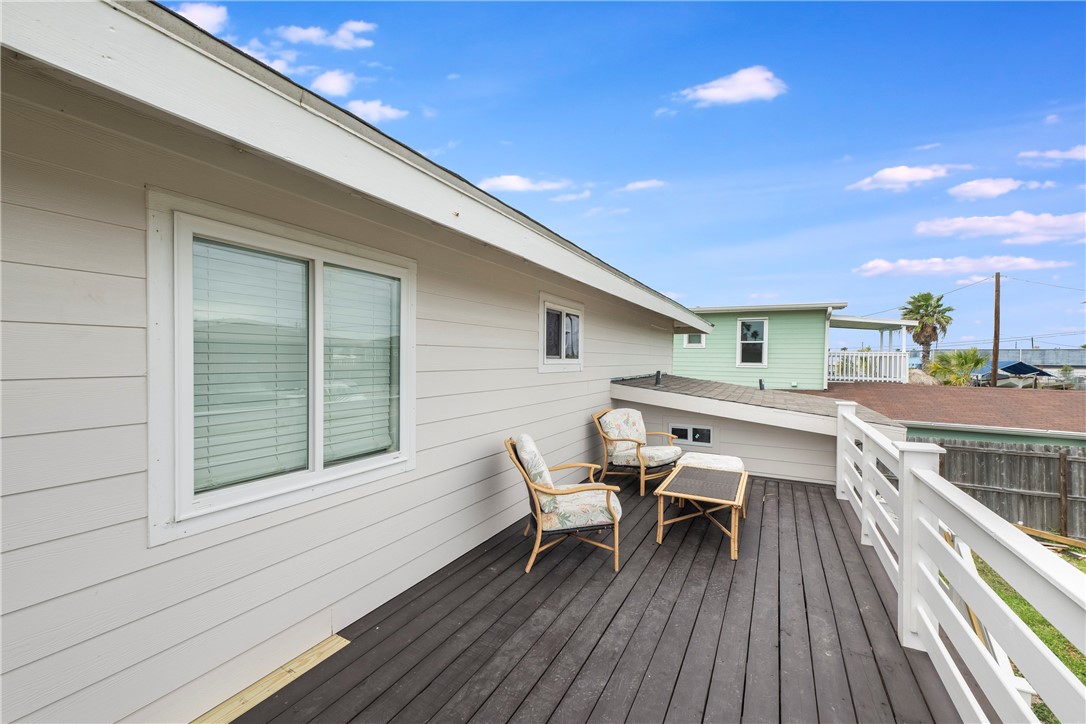 614 W Avenue C Port Aransas TX 78373