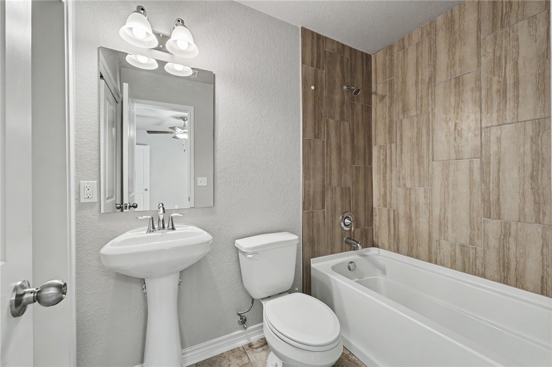 2205 Pajaro Lane Corpus Christi TX 78414
