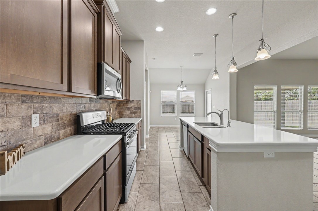 2205 Pajaro Lane Corpus Christi TX 78414