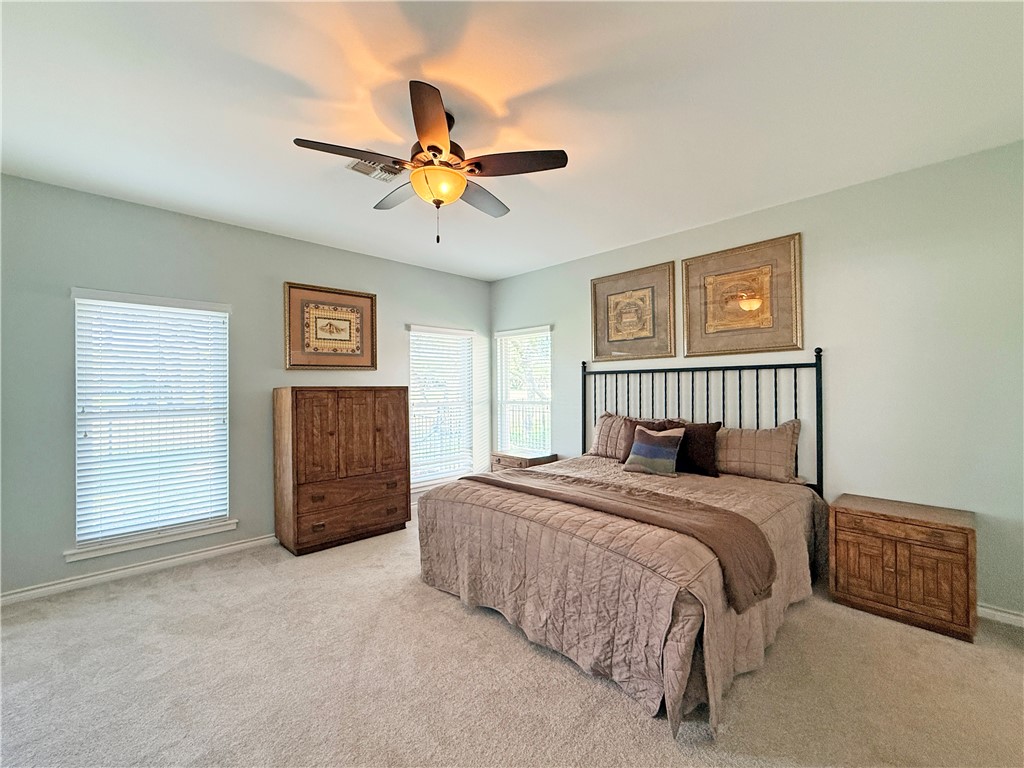 14 Saint Andrews Place Rockport TX 78382