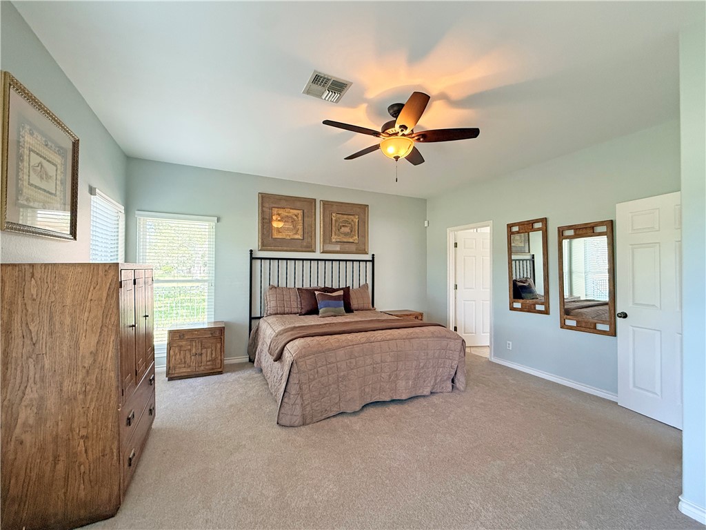 14 Saint Andrews Place Rockport TX 78382