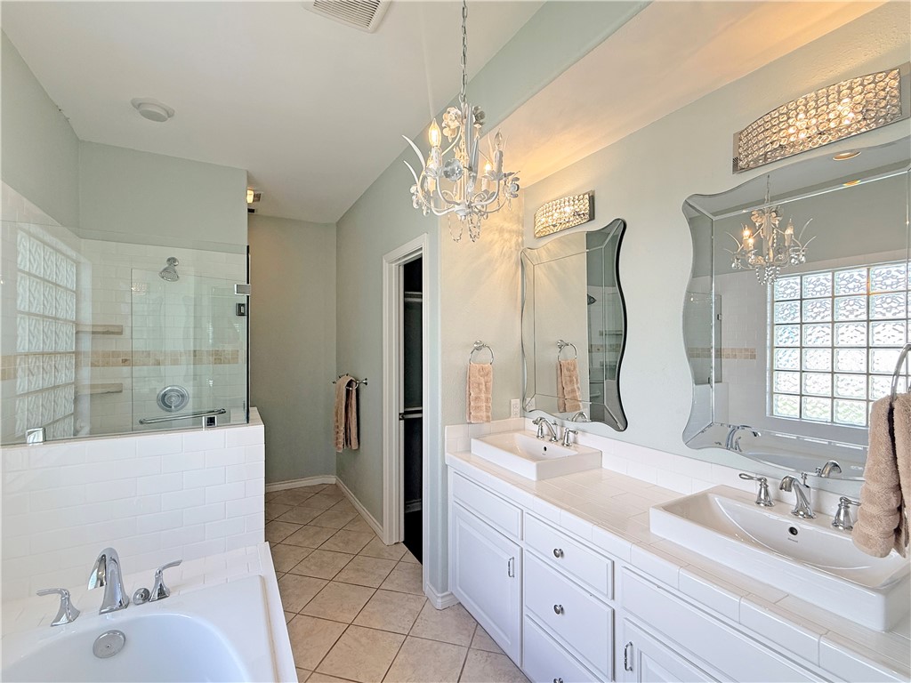 14 Saint Andrews Place Rockport TX 78382