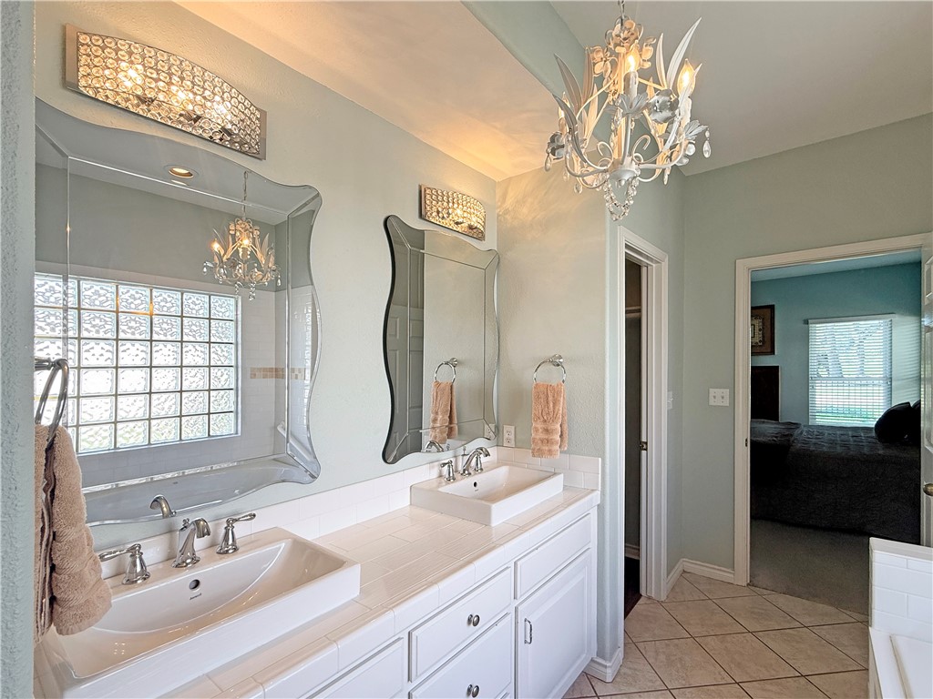14 Saint Andrews Place Rockport TX 78382