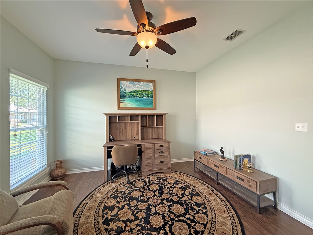 14 Saint Andrews Place Rockport TX 78382