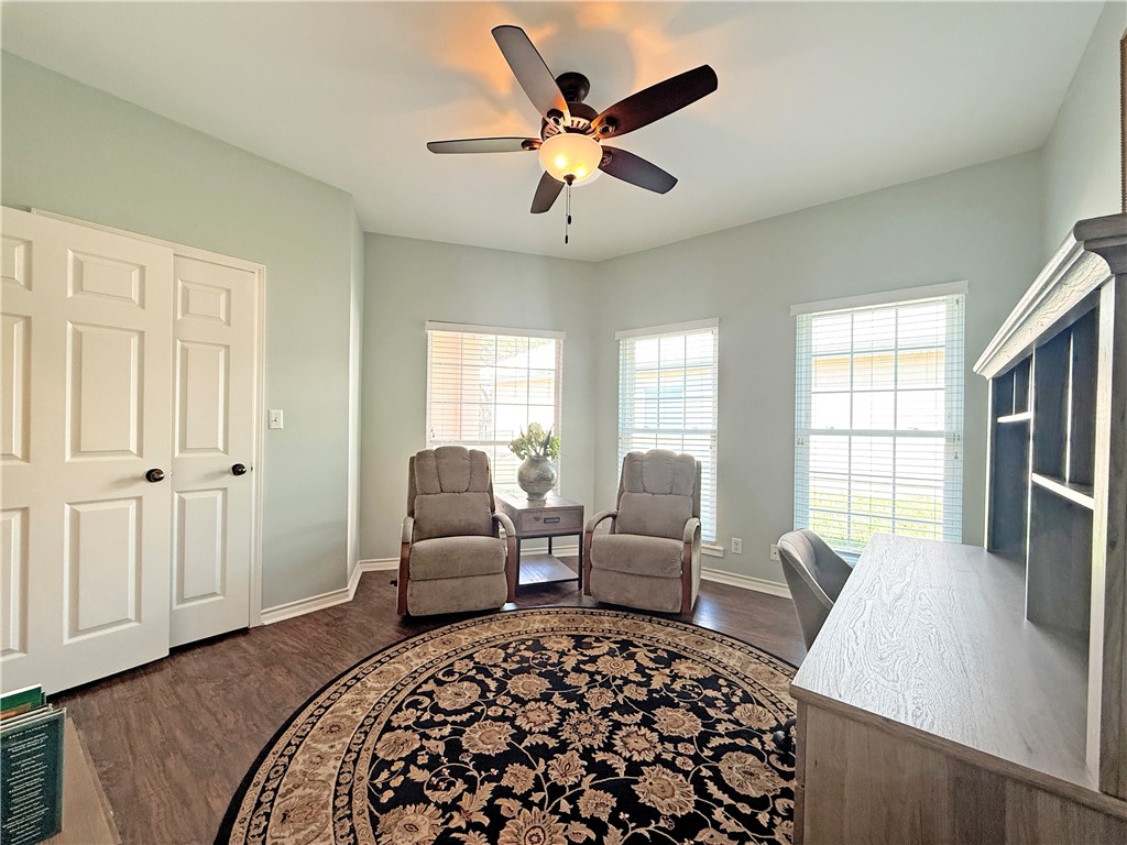 14 Saint Andrews Place Rockport TX 78382