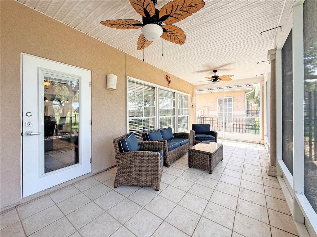 14 Saint Andrews Place Rockport TX 78382